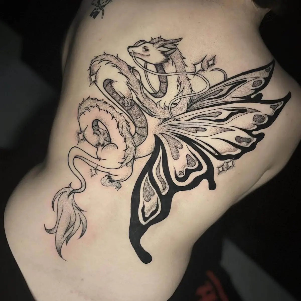 cozy_ragequit_tattoo_zürich_001.webp - Image of Cozy, Artist at Ragequit Tattoo Piercing Zurich