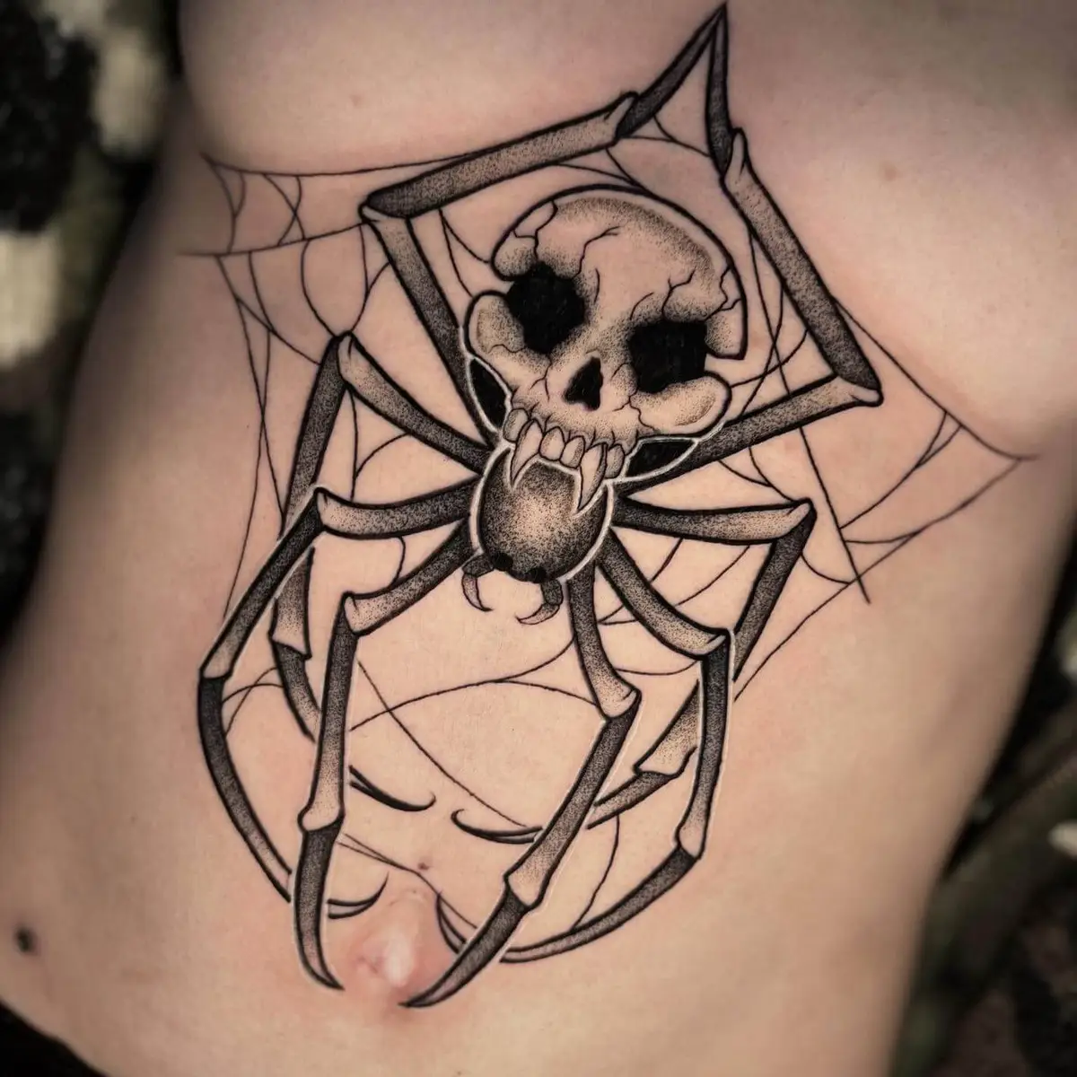 cozy_ragequit_tattoo_zürich_008.webp - Image of Cozy, Artist at Ragequit Tattoo Piercing Zurich