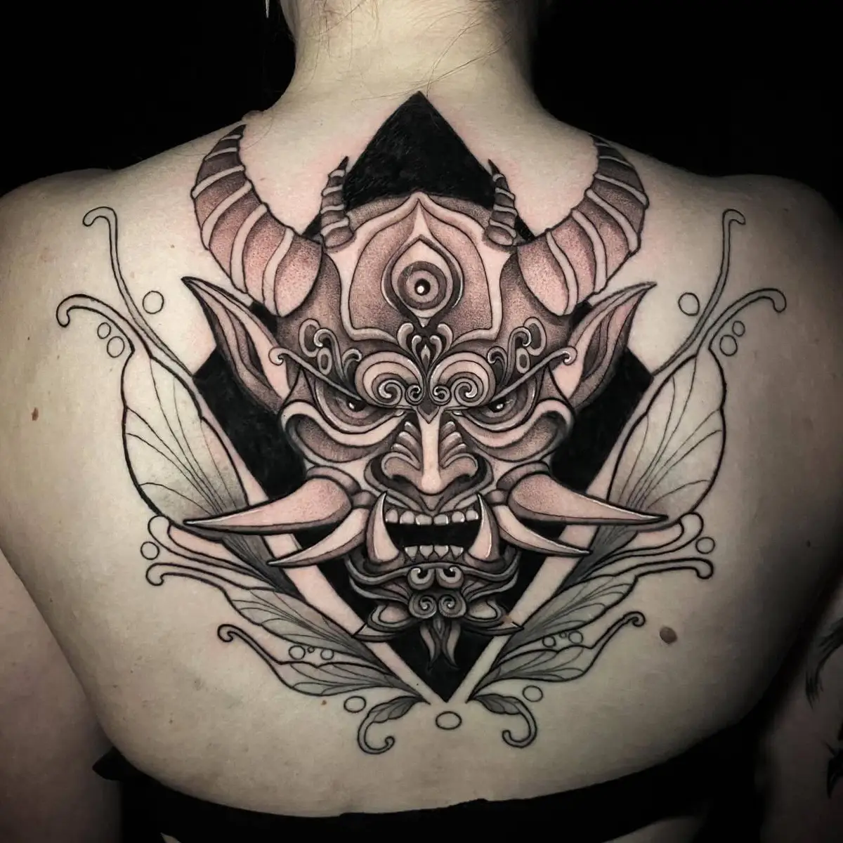 luna_ragequit_tattoo_zürich_012.webp
