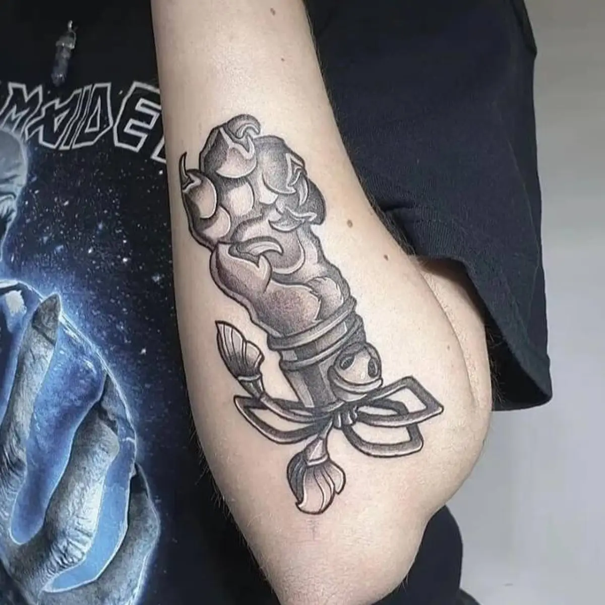 luna_ragequit_tattoo_zürich_026.webp