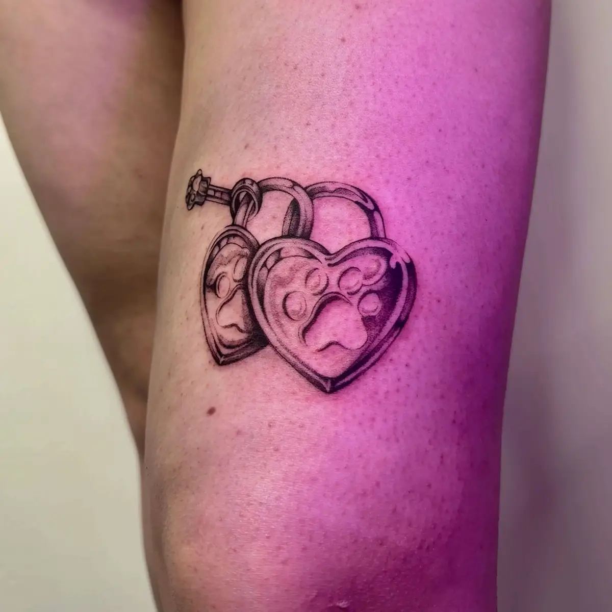 artwork_rory_006.webp - Image of Rory, Artist at Ragequit Tattoo Piercing Zurich